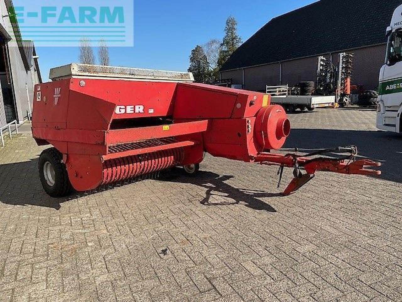 Welger ap 730 pers - Baler persegi: gambar 1 Welger ap 730 pers - Baler persegi: gambar 1