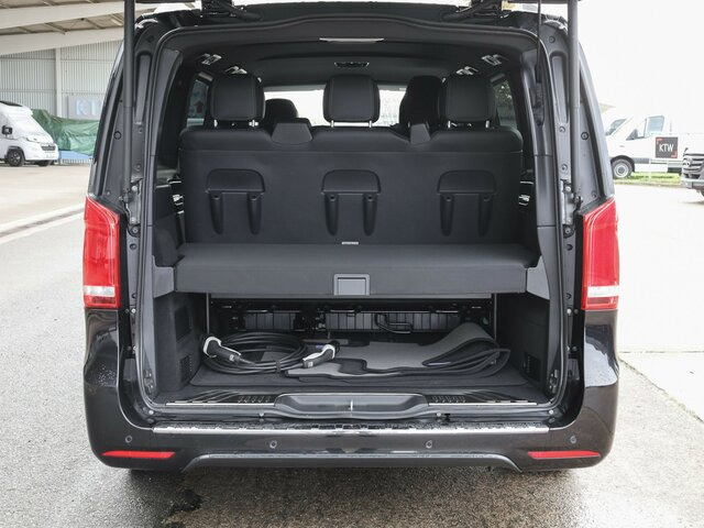 MERCEDES-BENZ EQV 300 Avantgarde,lang,6Sitze,2xSchiebetür el.... - Bus mini, Bus listrik: gambar 2 MERCEDES-BENZ EQV 300 Avantgarde,lang,6Sitze,2xSchiebetür el.... - Bus mini, Bus listrik: gambar 2