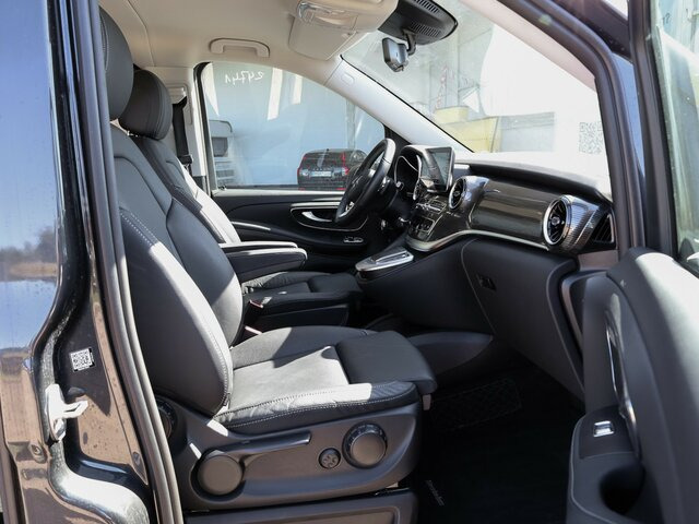 MERCEDES-BENZ EQV 300 Avantgarde,lang,7Sitze,2Schiebetüren - Van penumpang, Van listrik: gambar 5 MERCEDES-BENZ EQV 300 Avantgarde,lang,7Sitze,2Schiebetüren - Van penumpang, Van listrik: gambar 5