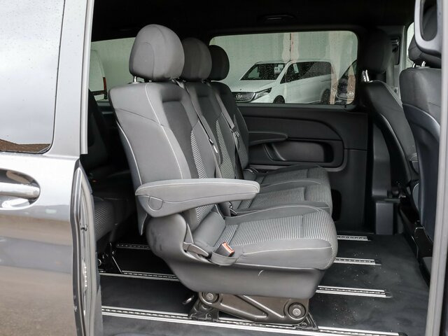 MERCEDES-BENZ EQV 300 ang,8Sitzer,2xSchiebetür,360°Kamera... - Bus mini, Bus listrik: gambar 5 MERCEDES-BENZ EQV 300 ang,8Sitzer,2xSchiebetür,360°Kamera... - Bus mini, Bus listrik: gambar 5