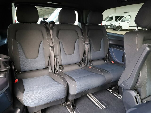 MERCEDES-BENZ EQV 300 lang,7Sitze,2xSchiebetür,LED,Distronic... - Van penumpang, Van listrik: gambar 4 MERCEDES-BENZ EQV 300 lang,7Sitze,2xSchiebetür,LED,Distronic... - Van penumpang, Van listrik: gambar 4