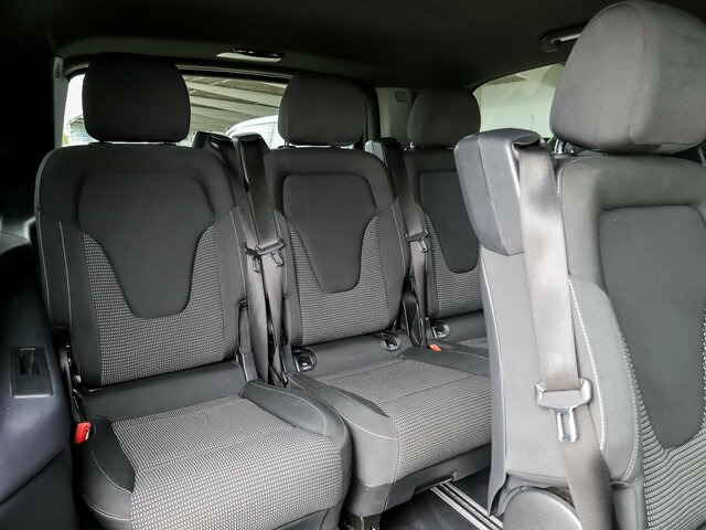 MERCEDES-BENZ EQV 300 lang,8Sitzer,2xSchiebetür,360°Kamera... - Bus mini, Bus listrik: gambar 4 MERCEDES-BENZ EQV 300 lang,8Sitzer,2xSchiebetür,360°Kamera... - Bus mini, Bus listrik: gambar 4