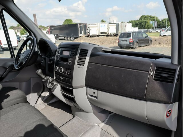 MERCEDES-BENZ Sprinter 214 CDI DOKA Pritsche,Klima,EURO6 - Van dengan terpal samping, Van kombi: gambar 3 MERCEDES-BENZ Sprinter 214 CDI DOKA Pritsche,Klima,EURO6 - Van dengan terpal samping, Van kombi: gambar 3