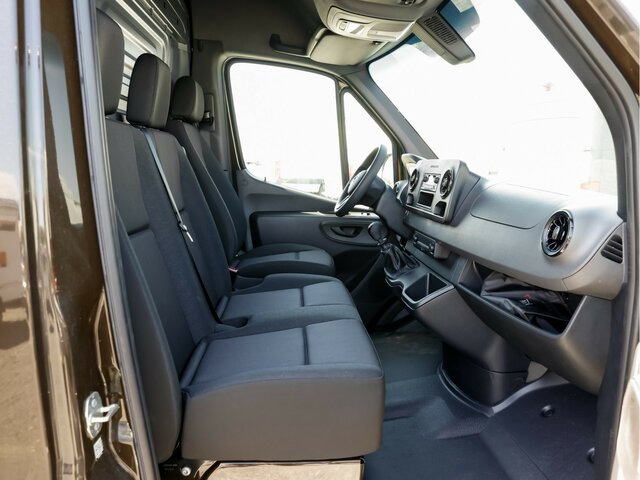 MERCEDES-BENZ Sprinter 311CDI KA,L2H2,Radio DAB,6 Gang - Van panel: gambar 4 MERCEDES-BENZ Sprinter 311CDI KA,L2H2,Radio DAB,6 Gang - Van panel: gambar 4
