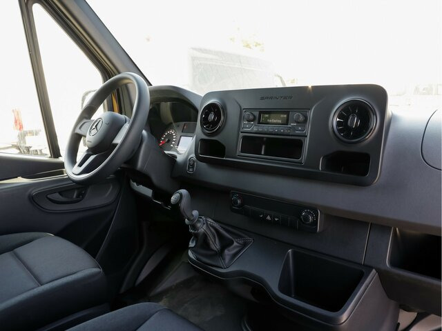 MERCEDES-BENZ Sprinter 311CDI KA,L2H2,Radio DAB,6 Gang - Van panel: gambar 5 MERCEDES-BENZ Sprinter 311CDI KA,L2H2,Radio DAB,6 Gang - Van panel: gambar 5
