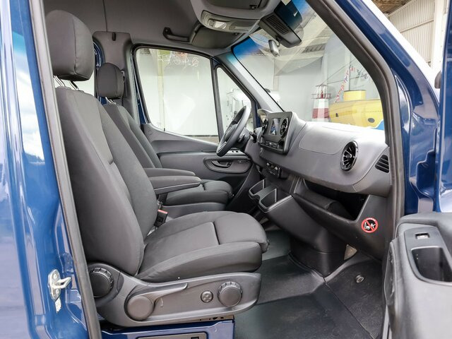MERCEDES-BENZ Sprinter 315 CDI Maxi KombiTourer,8Sitze,Kamera... - Bus mini, Van penumpang: gambar 2 MERCEDES-BENZ Sprinter 315 CDI Maxi KombiTourer,8Sitze,Kamera... - Bus mini, Van penumpang: gambar 2