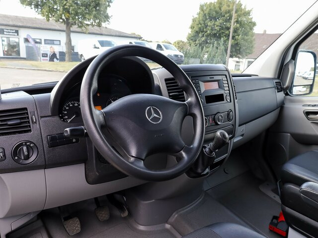 MERCEDES-BENZ Sprinter 316CDI DOKA,Allrad,AHK,Standhzg.... - Van dengan terpal samping, Van kombi: gambar 4 MERCEDES-BENZ Sprinter 316CDI DOKA,Allrad,AHK,Standhzg.... - Van dengan terpal samping, Van kombi: gambar 4