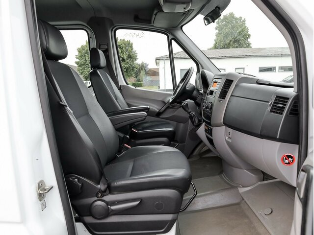 MERCEDES-BENZ Sprinter 316CDI DOKA,Allrad,Klima,AHK,TCO - Van dengan terpal samping, Van kombi: gambar 2 MERCEDES-BENZ Sprinter 316CDI DOKA,Allrad,Klima,AHK,TCO - Van dengan terpal samping, Van kombi: gambar 2