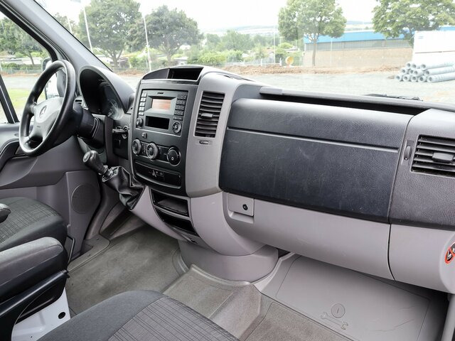 MERCEDES-BENZ Sprinter 316CDI DOKA,Allrad,Klima - Van dengan terpal samping, Van kombi: gambar 3 MERCEDES-BENZ Sprinter 316CDI DOKA,Allrad,Klima - Van dengan terpal samping, Van kombi: gambar 3
