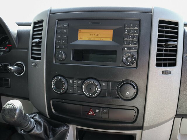 MERCEDES-BENZ Sprinter 316CDI DOKA,Allrad,Klima,Standhzg.... - Van flatbed, Van kombi: gambar 5 MERCEDES-BENZ Sprinter 316CDI DOKA,Allrad,Klima,Standhzg.... - Van flatbed, Van kombi: gambar 5