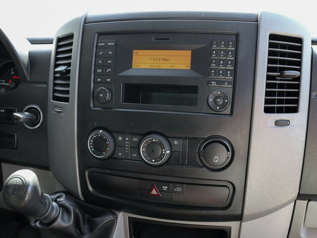 MERCEDES-BENZ Sprinter 316CDI Pritsche,Allrad,Klima... - Van flatbed: gambar 3 MERCEDES-BENZ Sprinter 316CDI Pritsche,Allrad,Klima... - Van flatbed: gambar 3