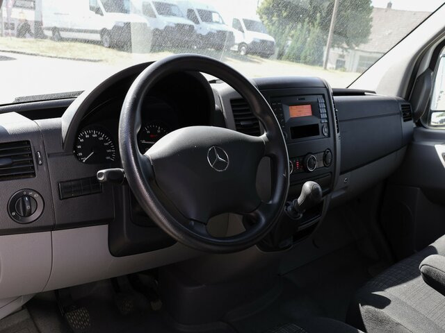 MERCEDES-BENZ Sprinter 316CDI Pritsche,Allrad,Klima... - Van dengan terpal samping: gambar 4 MERCEDES-BENZ Sprinter 316CDI Pritsche,Allrad,Klima... - Van dengan terpal samping: gambar 4