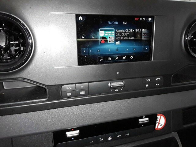 MERCEDES-BENZ Sprinter 317 CDI Kasten,L2H2,MBUX,Kamera - Van panel: gambar 4 MERCEDES-BENZ Sprinter 317 CDI Kasten,L2H2,MBUX,Kamera - Van panel: gambar 4