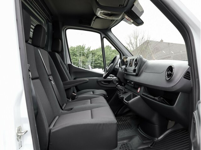 MERCEDES-BENZ Sprinter 317 CDI Kasten,L2H2,MBUX,Kamera - Van panel: gambar 3 MERCEDES-BENZ Sprinter 317 CDI Kasten,L2H2,MBUX,Kamera - Van panel: gambar 3