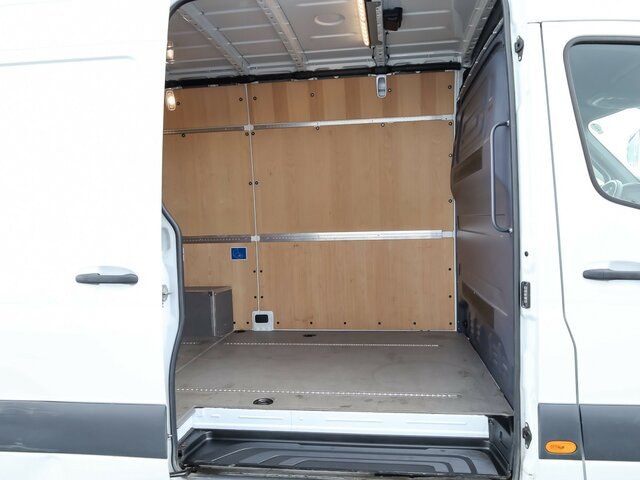 MERCEDES-BENZ Sprinter 317 CDI Kasten,L2H2,MBUX,Kamera - Van panel: gambar 2 MERCEDES-BENZ Sprinter 317 CDI Kasten,L2H2,MBUX,Kamera - Van panel: gambar 2