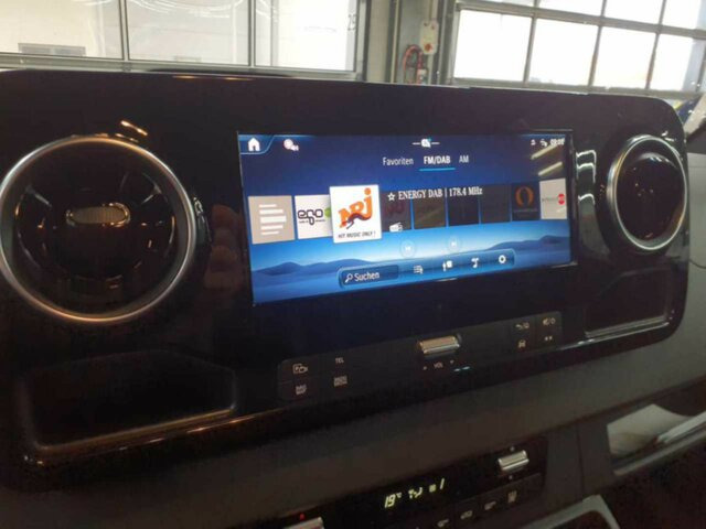 MERCEDES-BENZ Sprinter 317 CDI Maxi Kombi Tourer,9Sitze,9GTr.... - Bus mini, Van penumpang: gambar 4 MERCEDES-BENZ Sprinter 317 CDI Maxi Kombi Tourer,9Sitze,9GTr.... - Bus mini, Van penumpang: gambar 4