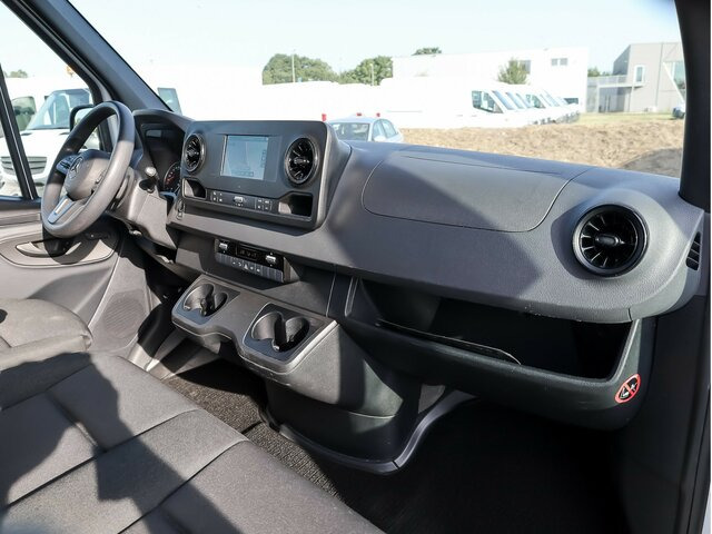MERCEDES-BENZ Sprinter 317 Maxi,9GTronic,MBUX,Kamera,Navi - Van panel: gambar 4 MERCEDES-BENZ Sprinter 317 Maxi,9GTronic,MBUX,Kamera,Navi - Van panel: gambar 4