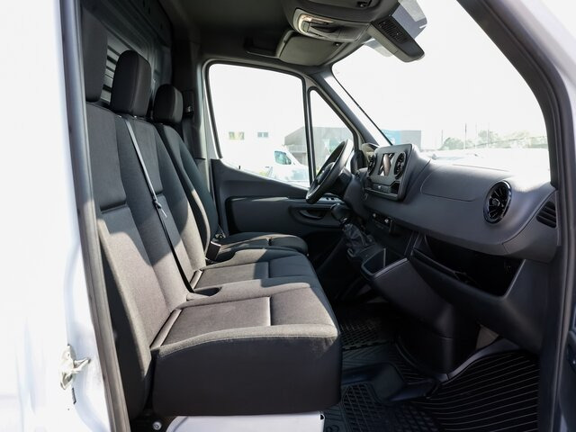 MERCEDES-BENZ Sprinter 317 Maxi,MBUX,Kamera,Tempomat - Van panel: gambar 3 MERCEDES-BENZ Sprinter 317 Maxi,MBUX,Kamera,Tempomat - Van panel: gambar 3