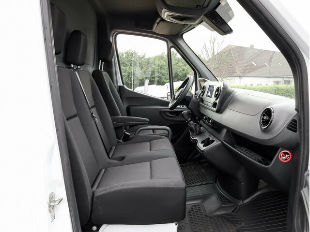 MERCEDES-BENZ Sprinter317CDI Maxi Koffer,LBW,Klima,Kamera - Van box: gambar 2 MERCEDES-BENZ Sprinter317CDI Maxi Koffer,LBW,Klima,Kamera - Van box: gambar 2
