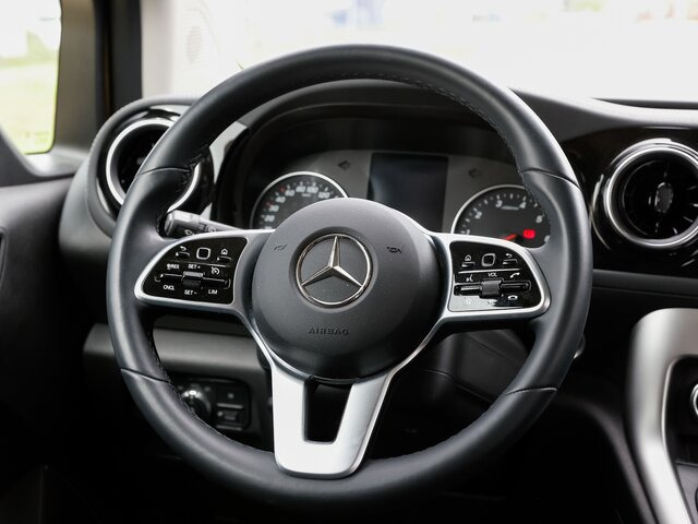 MERCEDES-BENZ T 180 Progressive,AHK,LED,Navi,Kamera,Tempomat - Van penumpang: gambar 5 MERCEDES-BENZ T 180 Progressive,AHK,LED,Navi,Kamera,Tempomat - Van penumpang: gambar 5