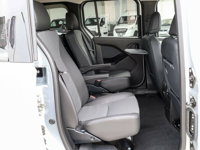 MERCEDES-BENZ T 180 Progressive,AMF Rollstuhlrampe,LED,Navi... - Van penumpang: gambar 3 MERCEDES-BENZ T 180 Progressive,AMF Rollstuhlrampe,LED,Navi... - Van penumpang: gambar 3