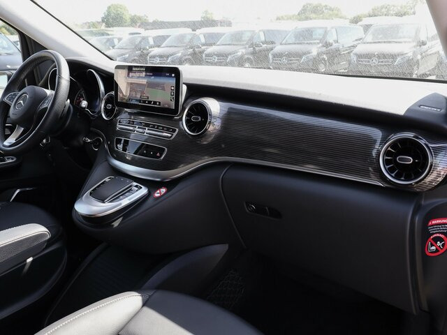 Van penumpang MERCEDES-BENZ V 300 Avantgarde,Extralang,2xSchiebetür el.,AHK...: gambar 7 Van penumpang MERCEDES-BENZ V 300 Avantgarde,Extralang,2xSchiebetür el.,AHK...: gambar 7