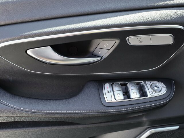 Van penumpang MERCEDES-BENZ V 300 Avantgarde,Extralang,2xSchiebetür el.,AHK...: gambar 10 Van penumpang MERCEDES-BENZ V 300 Avantgarde,Extralang,2xSchiebetür el.,AHK...: gambar 10