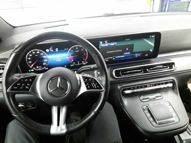 MERCEDES-BENZ V 300 Avantgarde Extralang,2xSchiebetür elektr.... - Van penumpang: gambar 3 MERCEDES-BENZ V 300 Avantgarde Extralang,2xSchiebetür elektr.... - Van penumpang: gambar 3