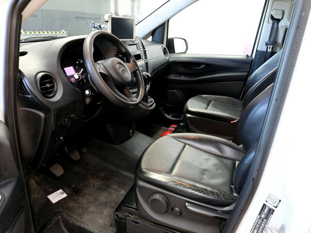 MERCEDES-BENZ Vito 111 TourerPro,lang,8Sitze,Klima,Tempomat - Bus mini, Van penumpang: gambar 2 MERCEDES-BENZ Vito 111 TourerPro,lang,8Sitze,Klima,Tempomat - Bus mini, Van penumpang: gambar 2