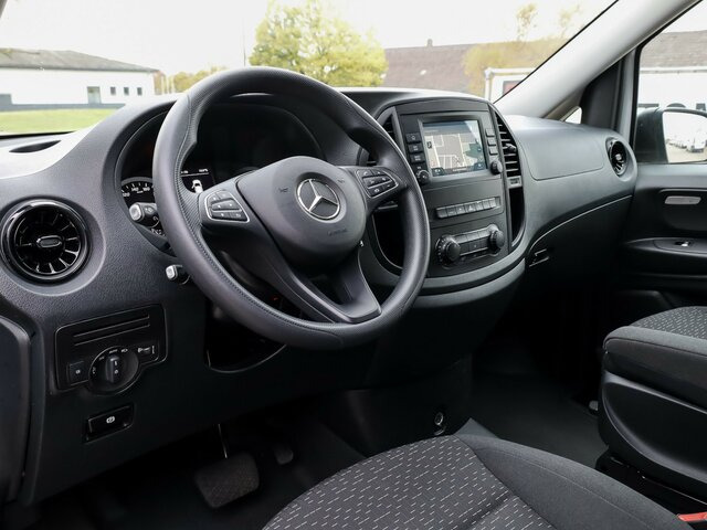 MERCEDES-BENZ Vito 114 TourerPro,Extralang,8Sitzer,Automatik... - Bus mini, Van penumpang: gambar 5 MERCEDES-BENZ Vito 114 TourerPro,Extralang,8Sitzer,Automatik... - Bus mini, Van penumpang: gambar 5