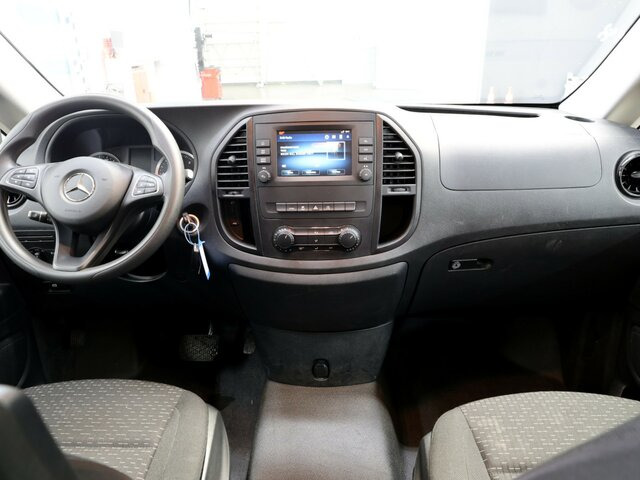 MERCEDES-BENZ Vito 114 TourerPro,lang,Automatik,8Sitze,Kamera... - Van penumpang: gambar 2 MERCEDES-BENZ Vito 114 TourerPro,lang,Automatik,8Sitze,Kamera... - Van penumpang: gambar 2