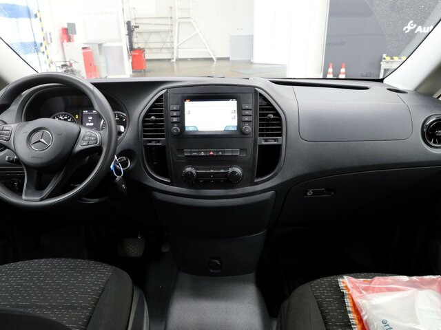 MERCEDES-BENZ Vito 114 TourerPro,lang,Automatik,8Sitze,Kamera... - Bus mini, Van penumpang: gambar 2 MERCEDES-BENZ Vito 114 TourerPro,lang,Automatik,8Sitze,Kamera... - Bus mini, Van penumpang: gambar 2