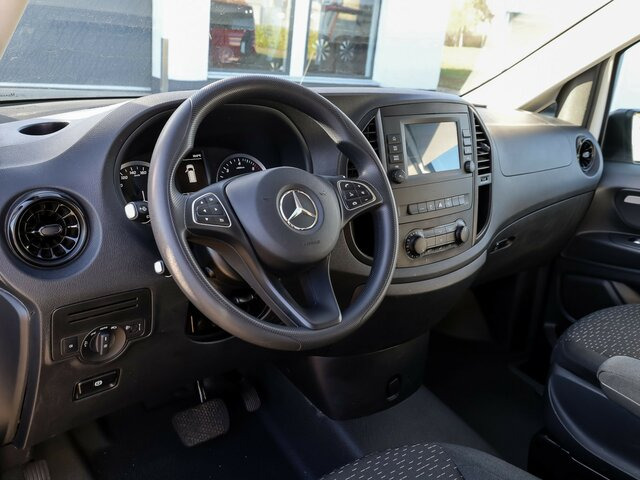MERCEDES-BENZ Vito 114 TourerPro,lang,Automatik,8Sitze,Kamera... - Van penumpang: gambar 5 MERCEDES-BENZ Vito 114 TourerPro,lang,Automatik,8Sitze,Kamera... - Van penumpang: gambar 5