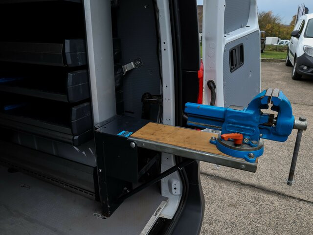 MERCEDES-BENZ Vito114CDI KA lang ,Klima,Sortimo Regalsystem... - Van kecil: gambar 3 MERCEDES-BENZ Vito114CDI KA lang ,Klima,Sortimo Regalsystem... - Van kecil: gambar 3