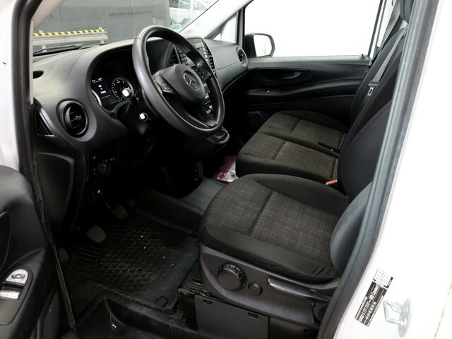 MERCEDES-BENZ Vito114CDI KA lang ,Klima,Sortimo Regalsystem... - Van kecil: gambar 2 MERCEDES-BENZ Vito114CDI KA lang ,Klima,Sortimo Regalsystem... - Van kecil: gambar 2
