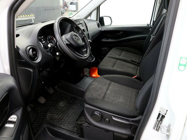 MERCEDES-BENZ Vito114CDI KA lang ,Klima,Sortimo Regalsystem... - Van kecil: gambar 2 MERCEDES-BENZ Vito114CDI KA lang ,Klima,Sortimo Regalsystem... - Van kecil: gambar 2