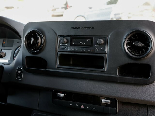 MERCEDES-BENZ eSprinter 312 Kasten FWD,3.924mm Radstand - Van panel, Van listrik: gambar 5 MERCEDES-BENZ eSprinter 312 Kasten FWD,3.924mm Radstand - Van panel, Van listrik: gambar 5
