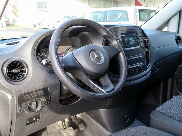 MERCEDES-BENZ eVito 111 KA,lang,3 Sitzer,Klima,Kamera... - Van kecil, Van listrik: gambar 5 MERCEDES-BENZ eVito 111 KA,lang,3 Sitzer,Klima,Kamera... - Van kecil, Van listrik: gambar 5