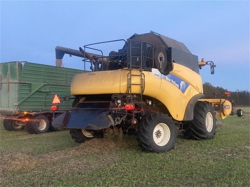 New Holland CR 980 1050er hjul og 30Fod 4 hjulstræk - Pemanen gabungan: gambar 5 New Holland CR 980 1050er hjul og 30Fod 4 hjulstræk - Pemanen gabungan: gambar 5