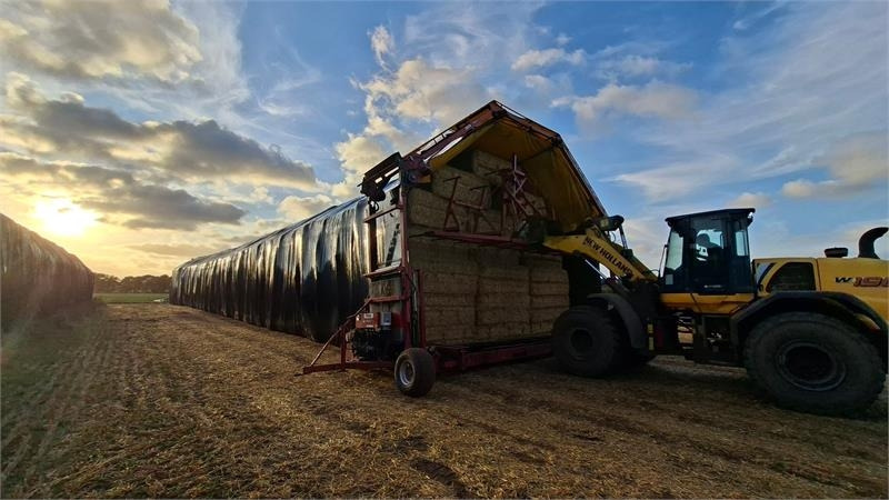 Pomi WRAP 12 - Pembungkus bale: gambar 2 Pomi WRAP 12 - Pembungkus bale: gambar 2