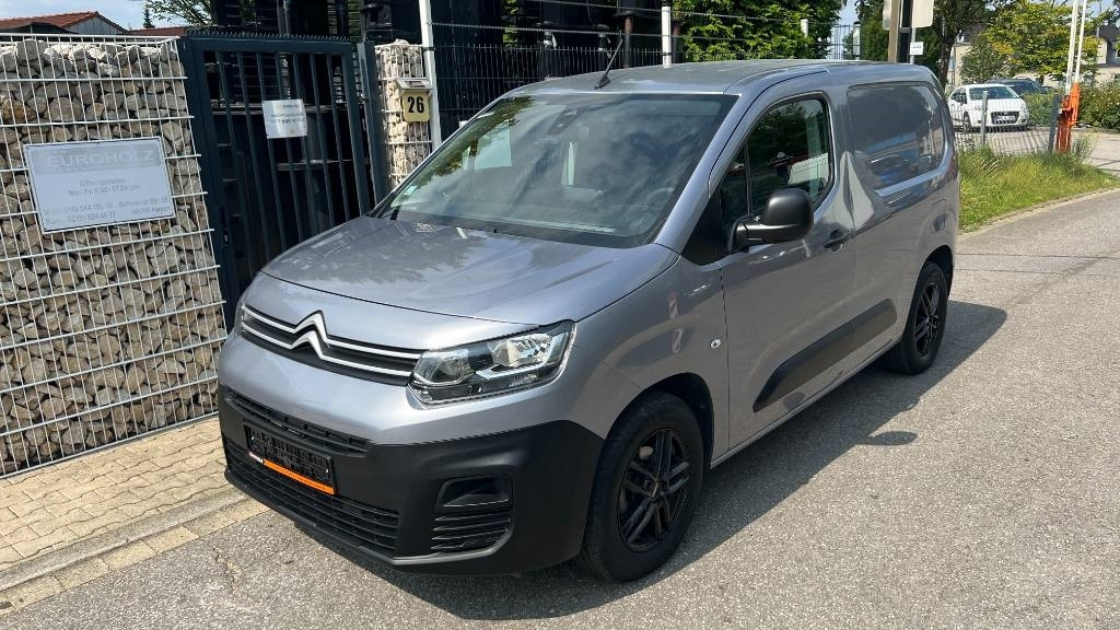 Citroën Berlingo 1.5 Blue HDI, Kasten, 8 Reifen, Klima - Van box: gambar 1 Citroën Berlingo 1.5 Blue HDI, Kasten, 8 Reifen, Klima - Van box: gambar 1