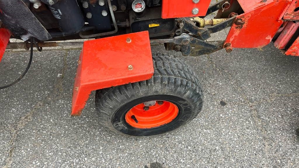 Traktor kota Hako 2300 D Kleintraktor, hyrd. Kehrmaschine, Zapfwelle: gambar 17