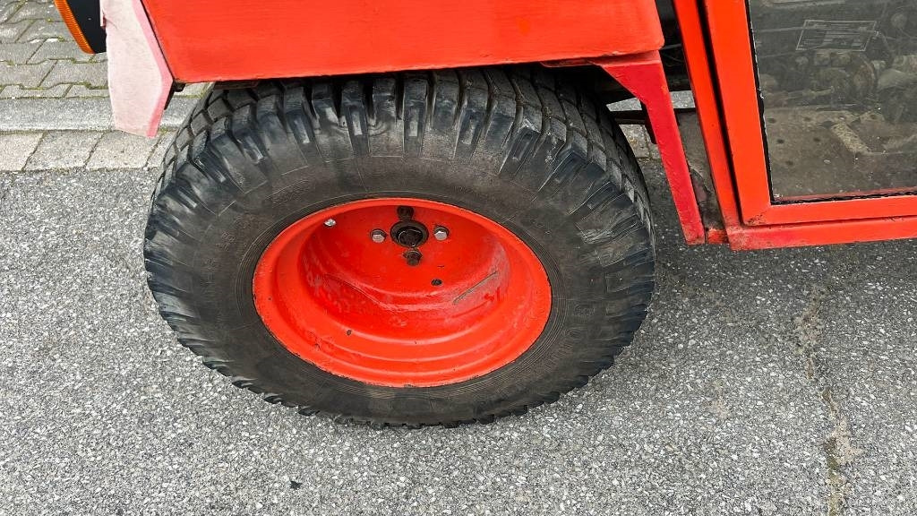 Traktor kota Hako 2300 D Kleintraktor, hyrd. Kehrmaschine, Zapfwelle: gambar 20