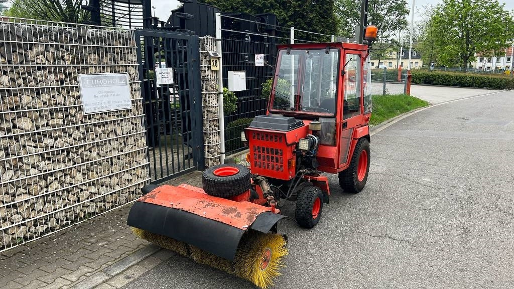 Traktor kota Hako 2300 D Kleintraktor, hyrd. Kehrmaschine, Zapfwelle: gambar 7