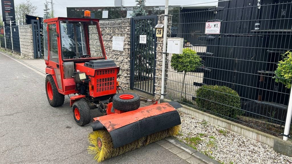 Traktor kota Hako 2300 D Kleintraktor, hyrd. Kehrmaschine, Zapfwelle: gambar 14