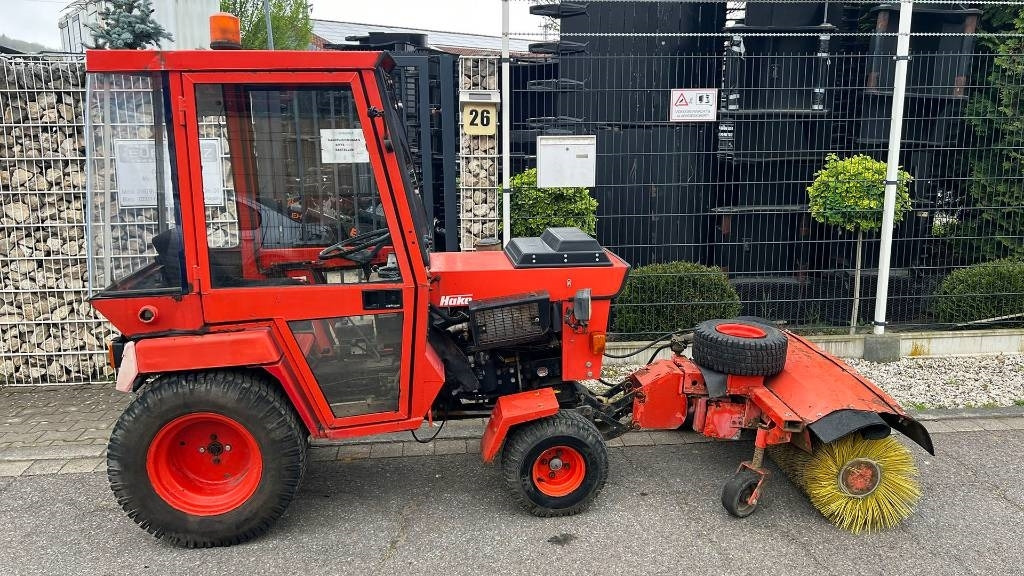 Traktor kota Hako 2300 D Kleintraktor, hyrd. Kehrmaschine, Zapfwelle: gambar 19