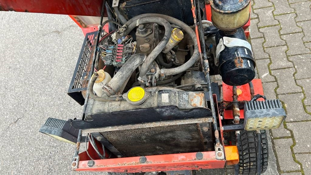 Traktor kota Hako 2300 D Kleintraktor, hyrd. Kehrmaschine, Zapfwelle: gambar 12