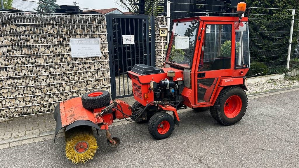 Traktor kota Hako 2300 D Kleintraktor, hyrd. Kehrmaschine, Zapfwelle: gambar 6