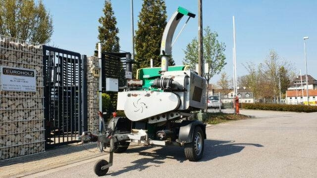 Holzhäcksler HS 170M nur 323 Bh - Pemotong kayu: gambar 5 Holzhäcksler HS 170M nur 323 Bh - Pemotong kayu: gambar 5