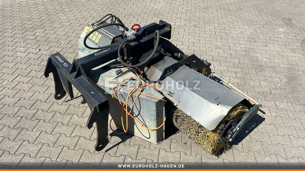 Kehrmaschine passend Kramer 420 950 2300 mm gebr - Sapu: gambar 4 Kehrmaschine passend Kramer 420 950 2300 mm gebr - Sapu: gambar 4